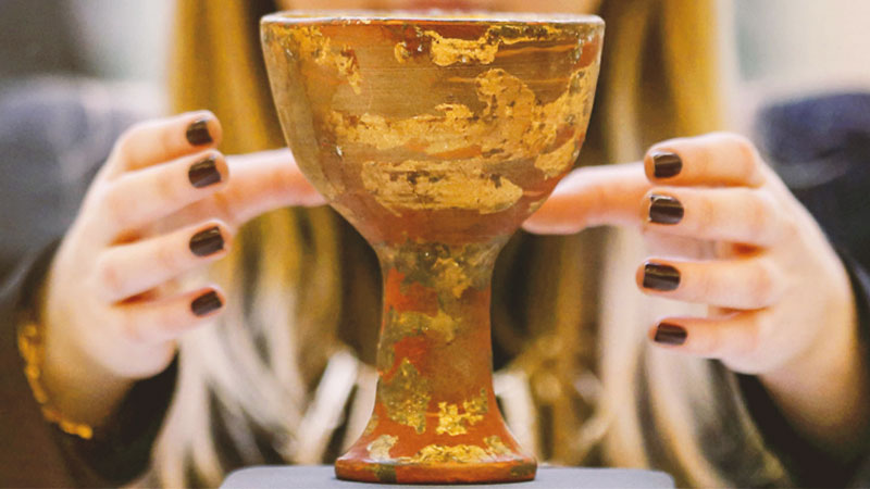 curioustuff_holy-grail-1
